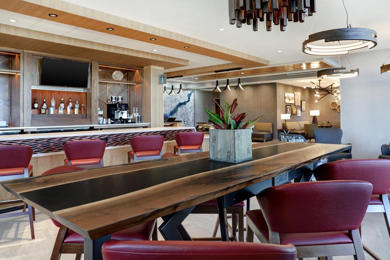 Hyatt Place Ottawa West エクステリア 写真