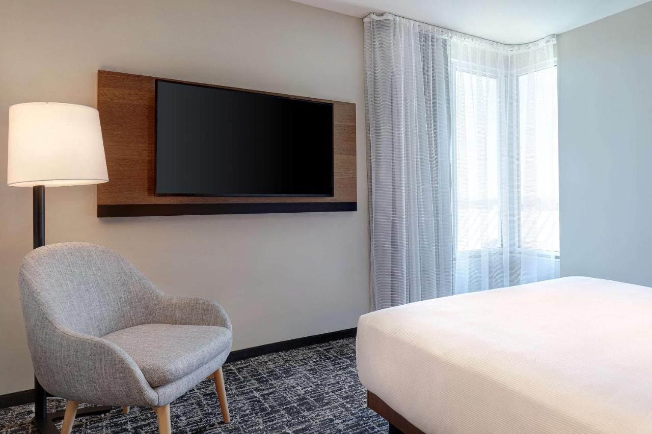 Hyatt Place Ottawa West エクステリア 写真